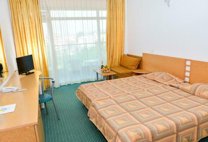 수피리어 룸, Slavyanski