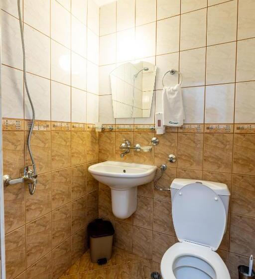 스탠다드 싱글 룸, Slavyanski