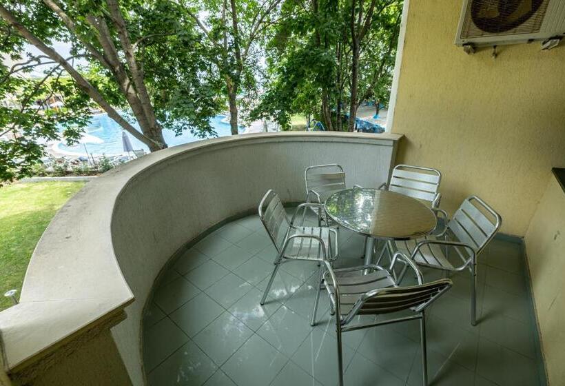 2 Bedroom Suite with Balcony, Slavyanski