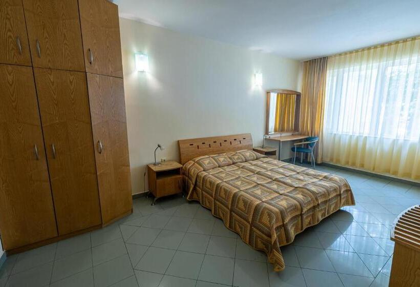 2 Bedroom Suite with Balcony, Slavyanski