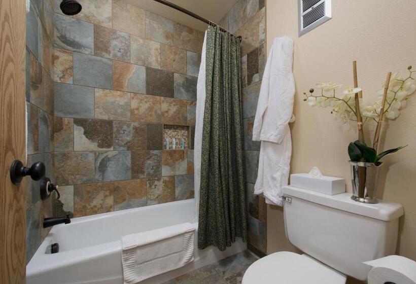 غرفة قياسية داخلية, The Rockwell Inn