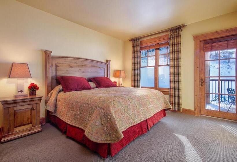 إستوديو قياسى ذو إطلالة, The Rockwell Inn