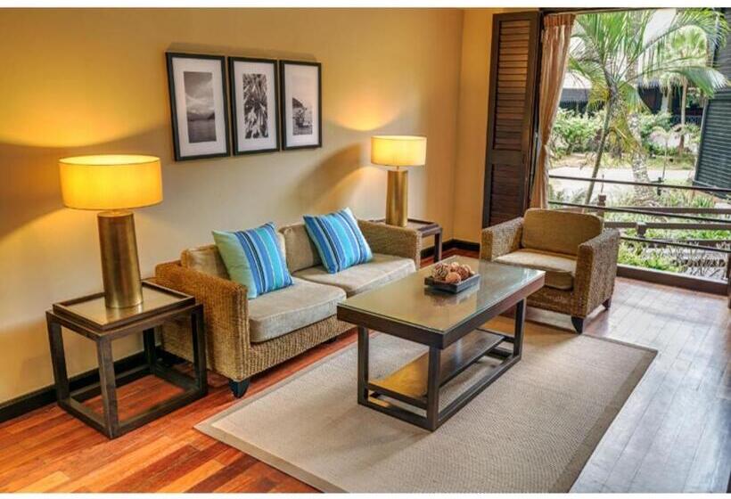 جناح, The Taaras Beach & Spa Resort