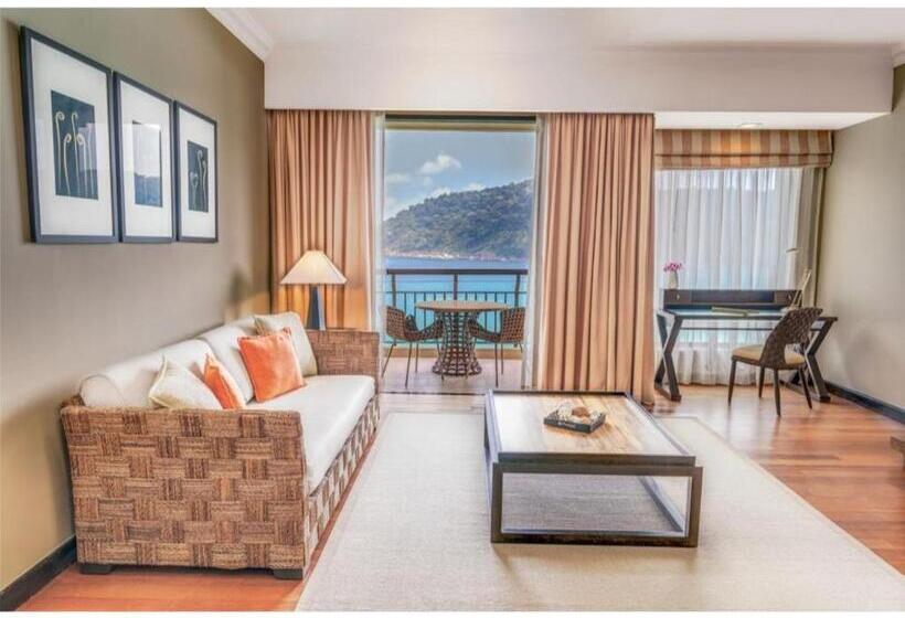 جناح بريميوم, The Taaras Beach & Spa Resort