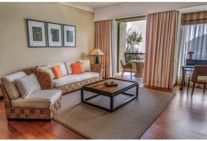 جناح بريميوم, The Taaras Beach & Spa Resort