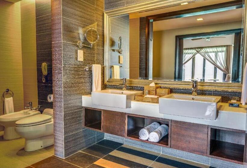 جناح بريميوم, The Taaras Beach & Spa Resort