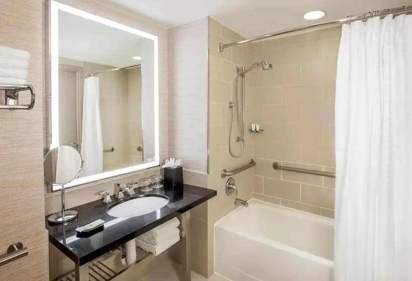 キングサイズベッドのスタンダードルーム, The Westin Annapolis