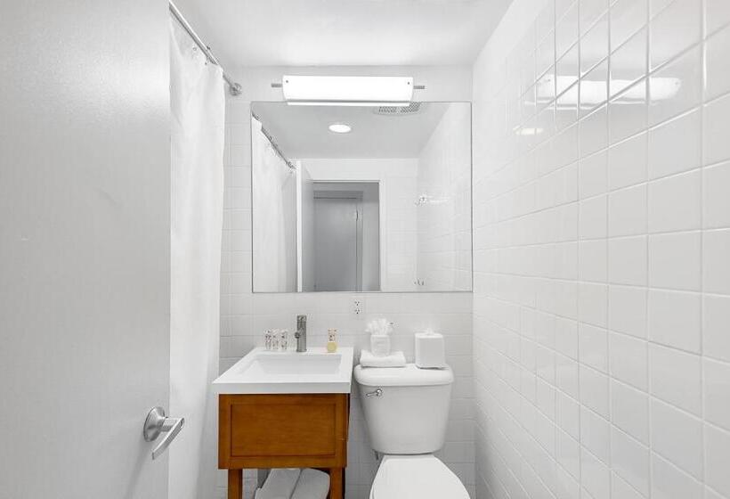 חדר סטנדרט עם מיטת קינג, Townhouse Hotel, BW Signature Collection