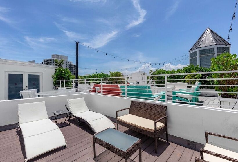 חדר פנטהאוז, Townhouse  Miami