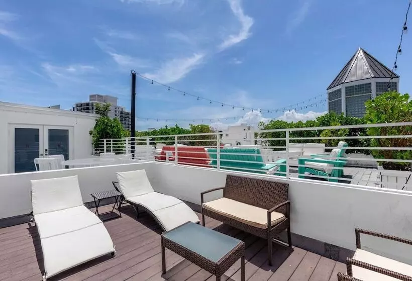 Penthouse Room