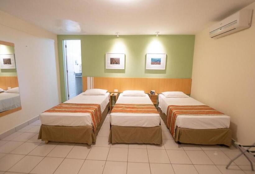 חדר סטנדרט לשלושה, Villaoeste