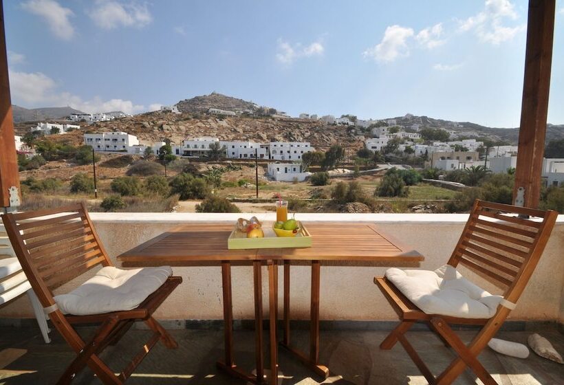 اتاق استاندارد سه نفره, Villa Mata