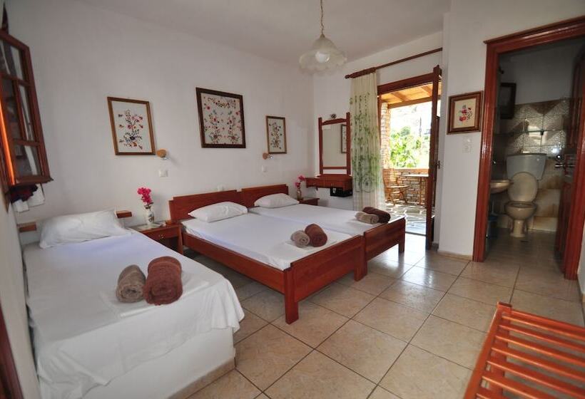 اتاق استاندارد سه نفره, Villa Mata