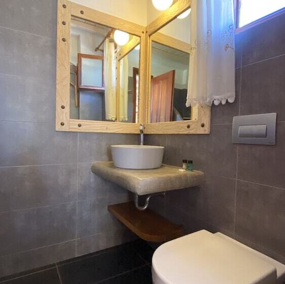 اتاق استاندارد چهار تخته, Villa Mata