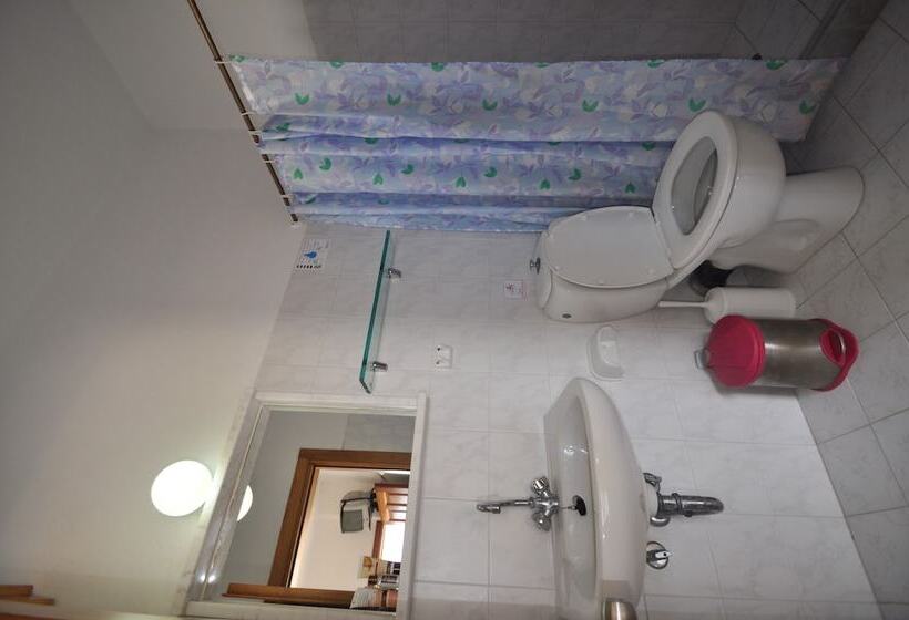 اتاق استاندارد چهار تخته, Villa Mata