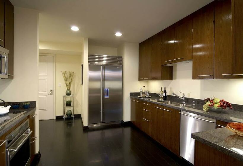 1 Bedroom Penthouse Apartment, Trump International Hotel Las Vegas