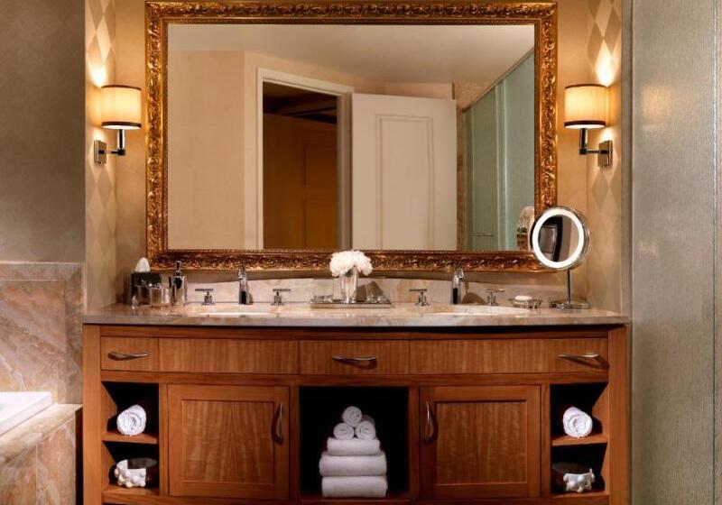 스탠다드 룸 킹사이즈 침대, Trump International Hotel Las Vegas