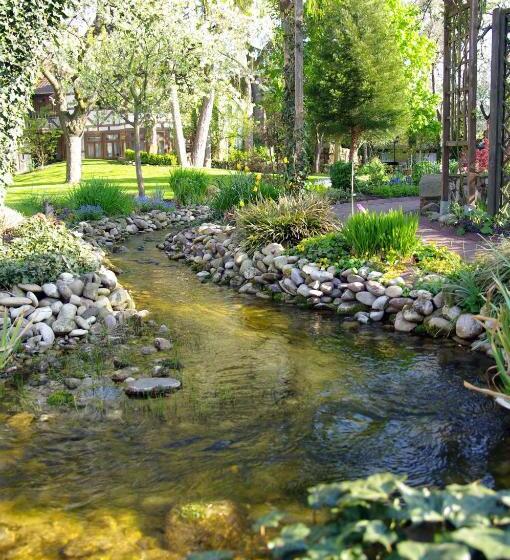 Номер Стандарт, Vier Spitzen