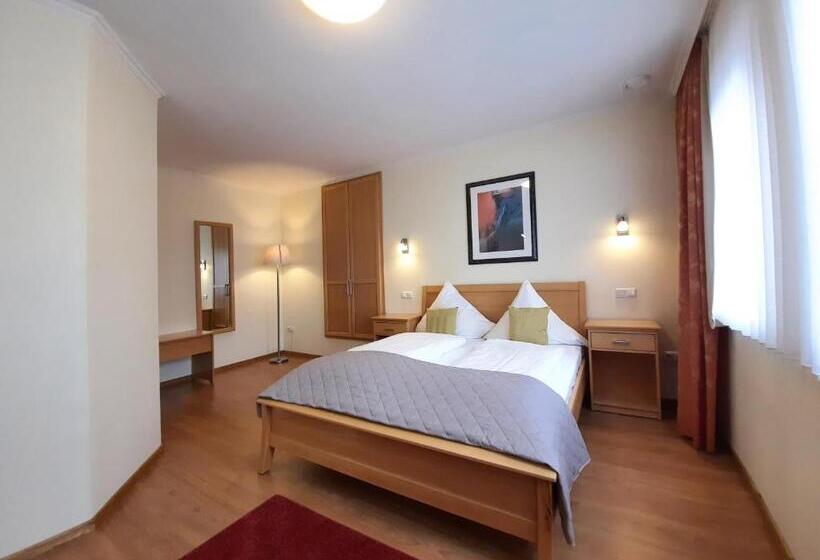 Апартаменты 3 Спальни, Vier Spitzen