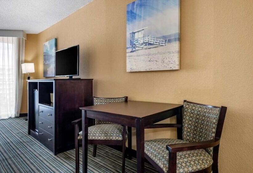 Номер Стандарт 2 Двуспальные Кровати, Spark By Hilton Ormond Beach Oceanfront