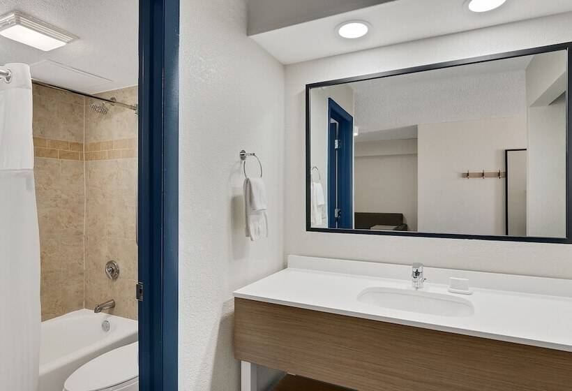 Pokój Standard 2 Łóżka Małżeńskie, Spark By Hilton Ormond Beach Oceanfront