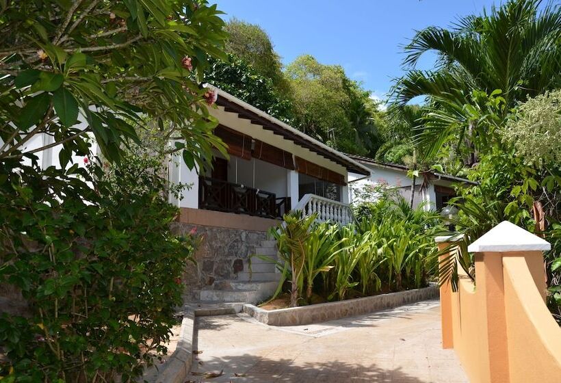 اتاق سوپریور با چشم‌انداز باغ, Villa Chez Batista