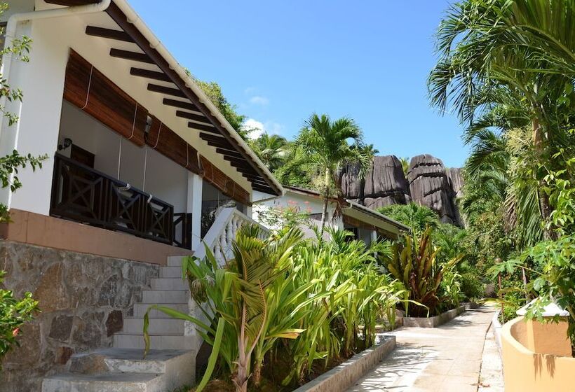 اتاق سوپریور با چشمانداز باغ, Villa Chez Batista