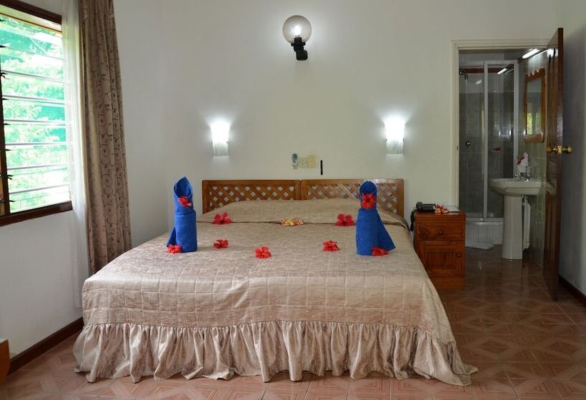 اتاق استاندارد با چشمانداز باغ, Villa Chez Batista