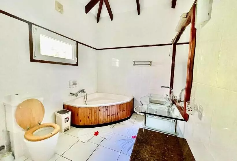 سوییت جونیور, Villa Chez Batista
