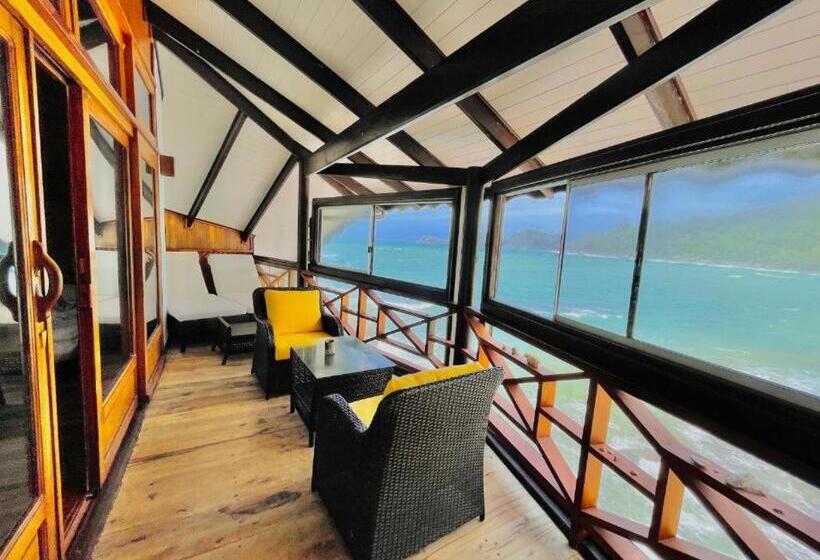 سوئیت پرزیدنت, Villa Chez Batista