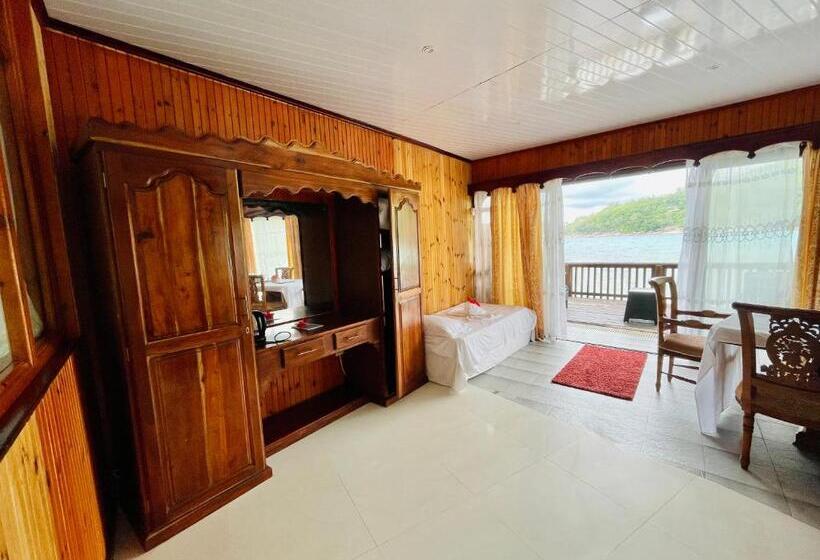 سوئیت اجرایی با چشمانداز دریا, Villa Chez Batista