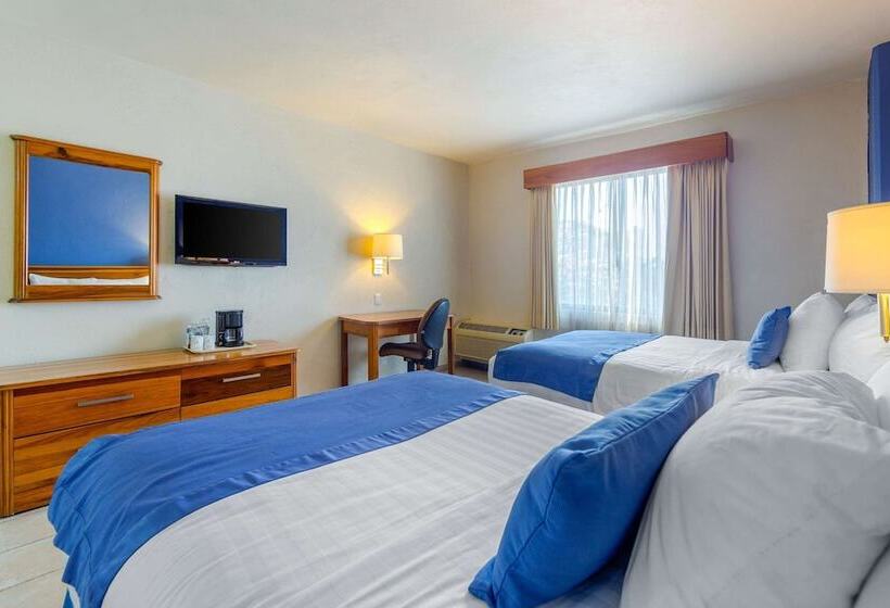 غرفه قياسيه سريرين مزدوجين, Comfort Inn Tampico