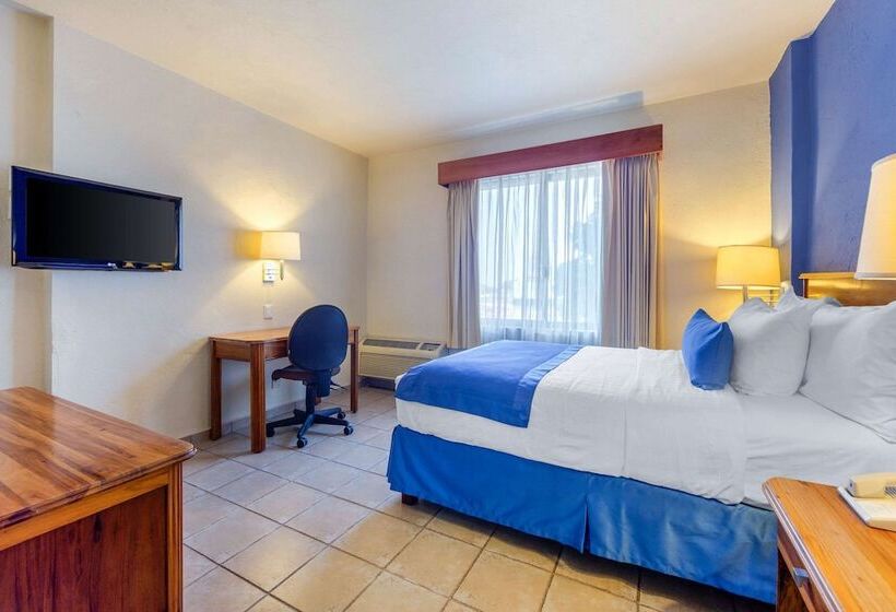 اتاق استاندارد, Comfort Inn Tampico