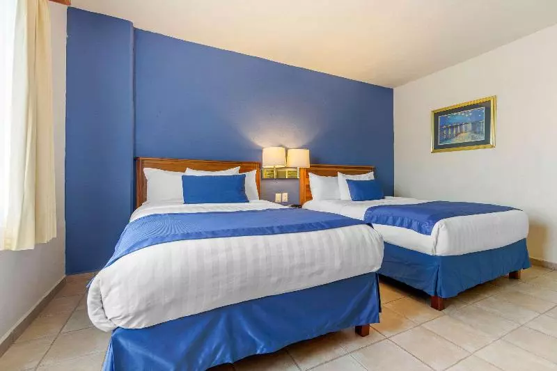 اتاق استاندارد, Comfort Inn Tampico