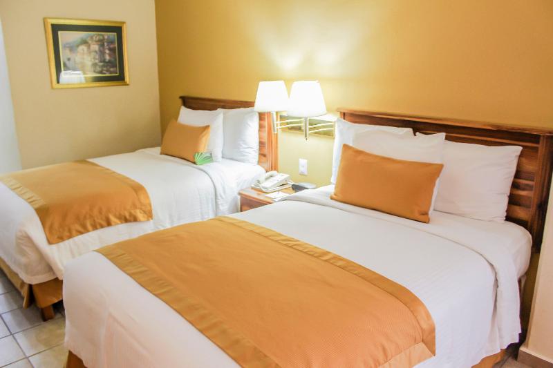 اتاق استاندارد, Comfort Inn Tampico