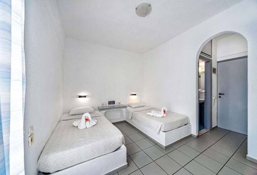 スタンダードトリプルルーム, Iro