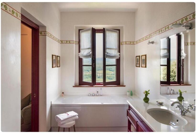 Полулюкс, Le Fontanelle