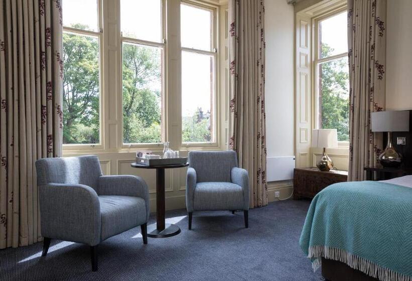 Номер Superior, Nether Abbey