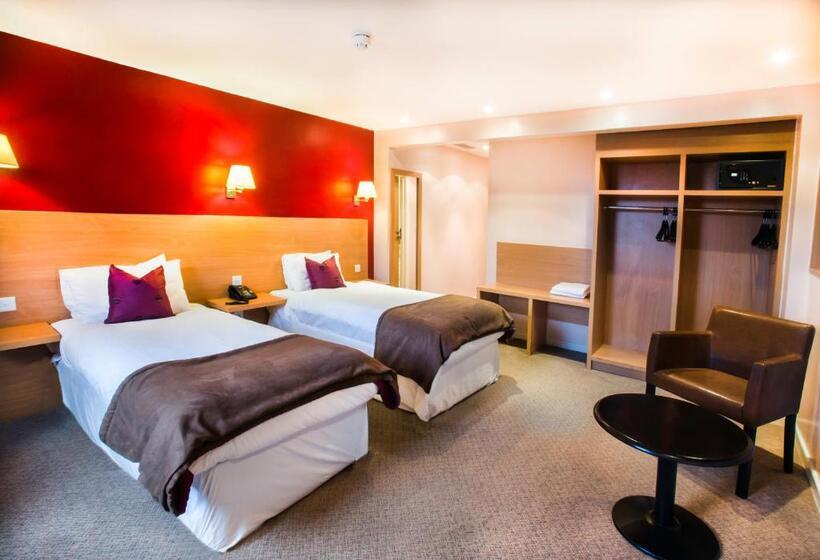 Номер Стандарт Трехместный, Luton