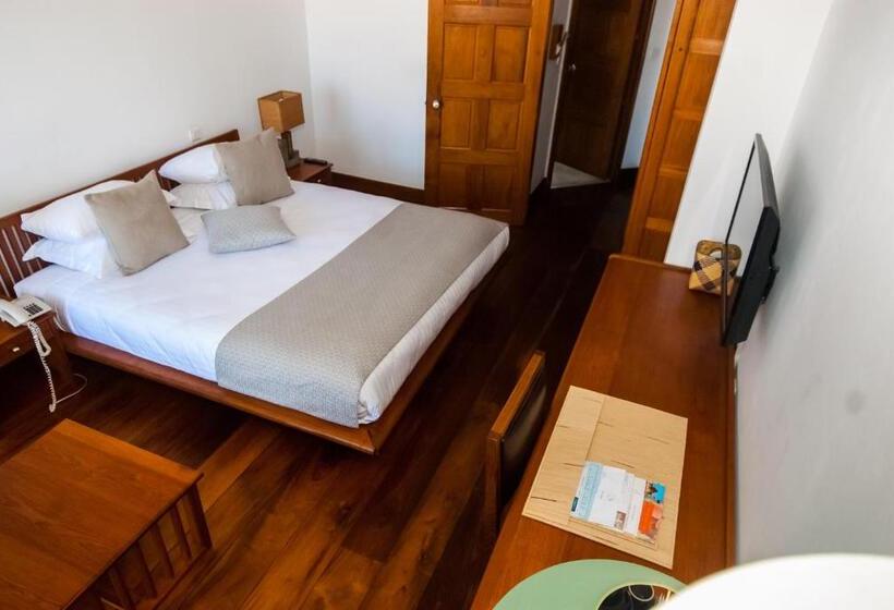 اتاق استاندارد با چشمانداز باغ, Palissandre Antananarivo