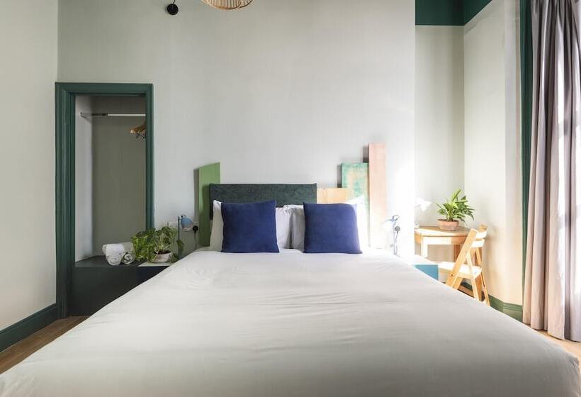 스탠다드 룸, West Beach Hotel