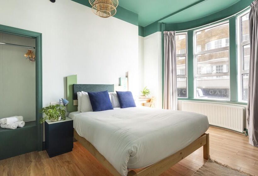 스탠다드 룸, West Beach Hotel