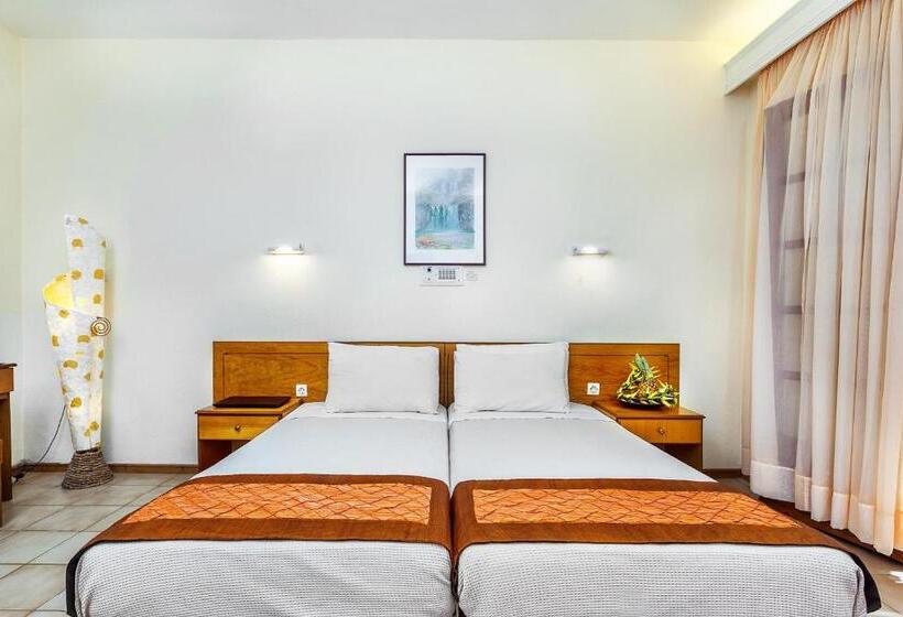 标准间, Xenios Possidi Paradise