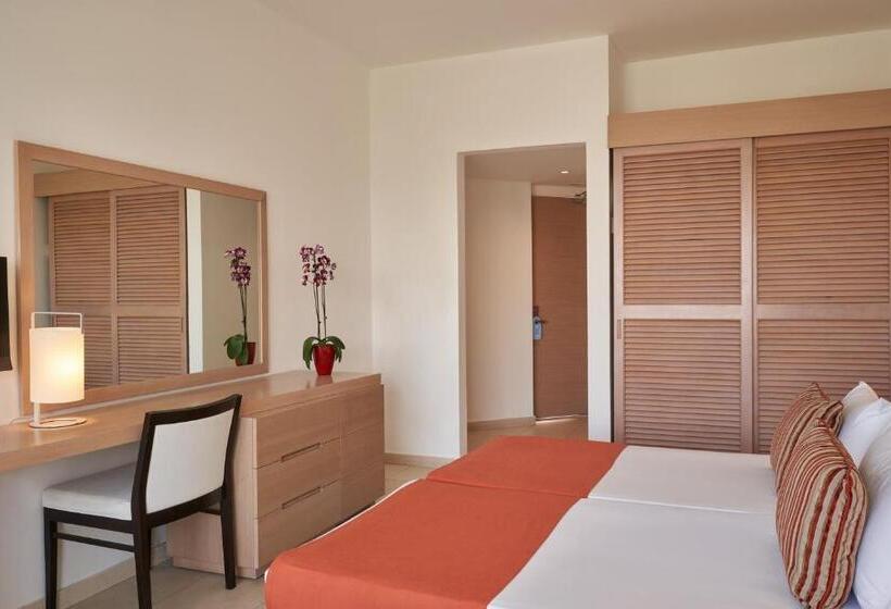 اتاق استاندارد با چشم‌انداز باغ, Atlantica Kolymbia Beach