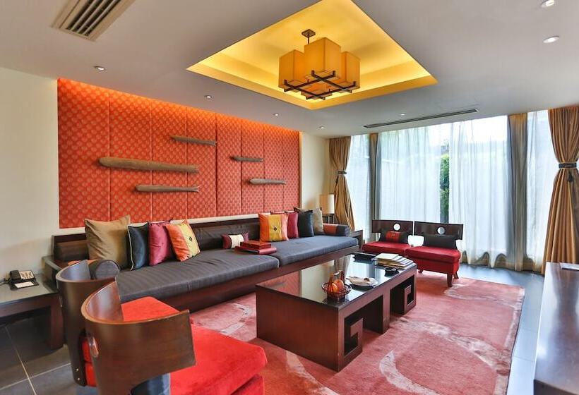 Вилла 3 Спальни, Banyan Tree Lijiang