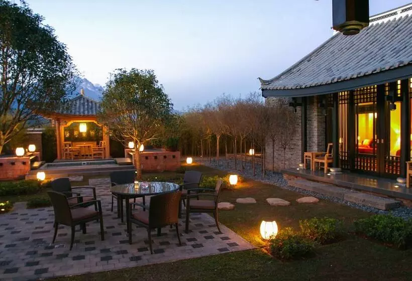 ３ベッドルームのデラックスビラ, Banyan Tree Lijiang