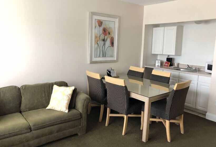 带2个卧室的套房, Beach Place