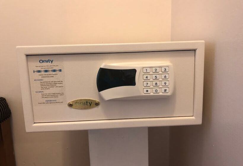 高级大房间, Beach Place