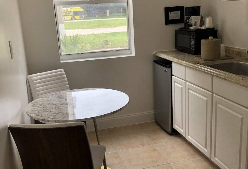 高级大房间, Beach Place