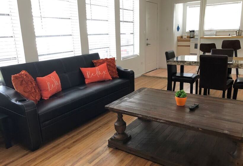 两卧家庭套房, Beach Place